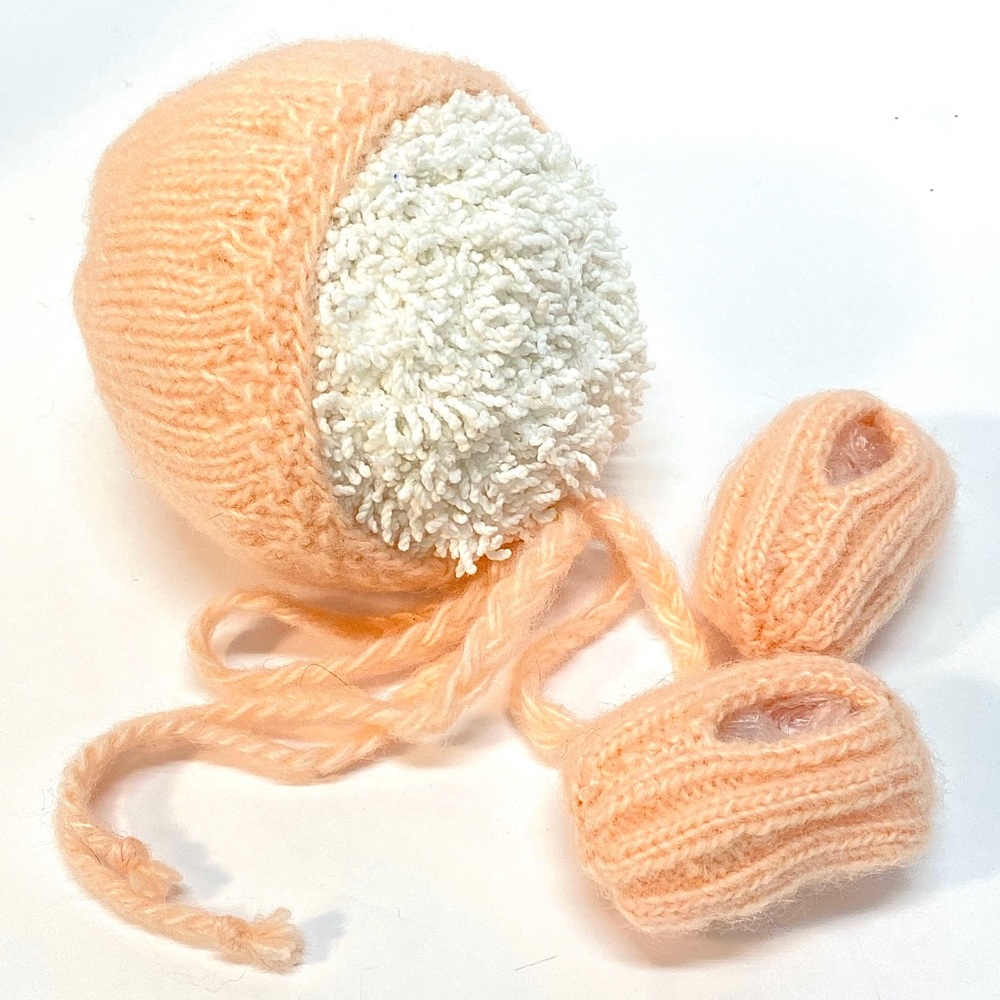 NWT Hand Knit Newborn Bonnet & Footie Set Mohair/Wool/Acrylic Blend Size Newborn